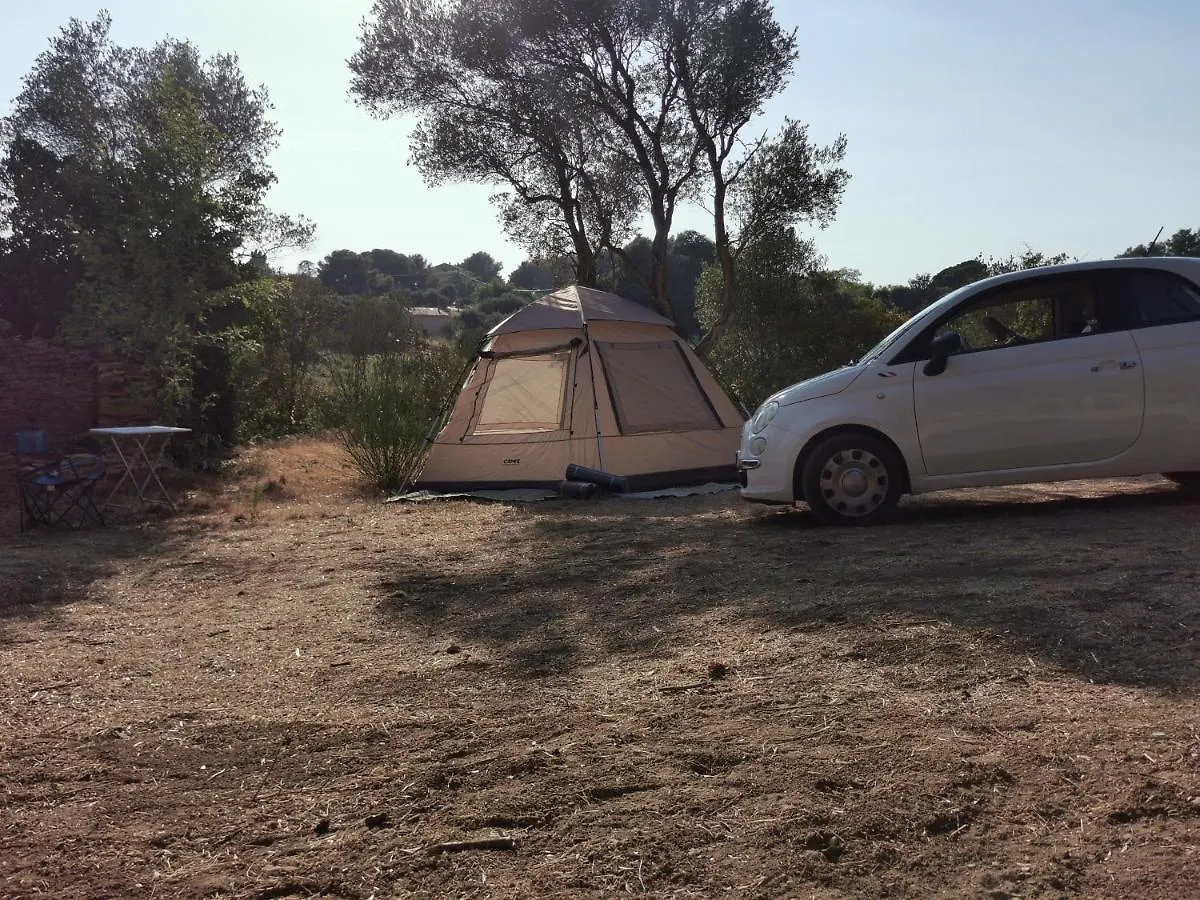 Adorable Tente Avec Parking Gratuit Sur Place La Ciotat 0*,  Francie