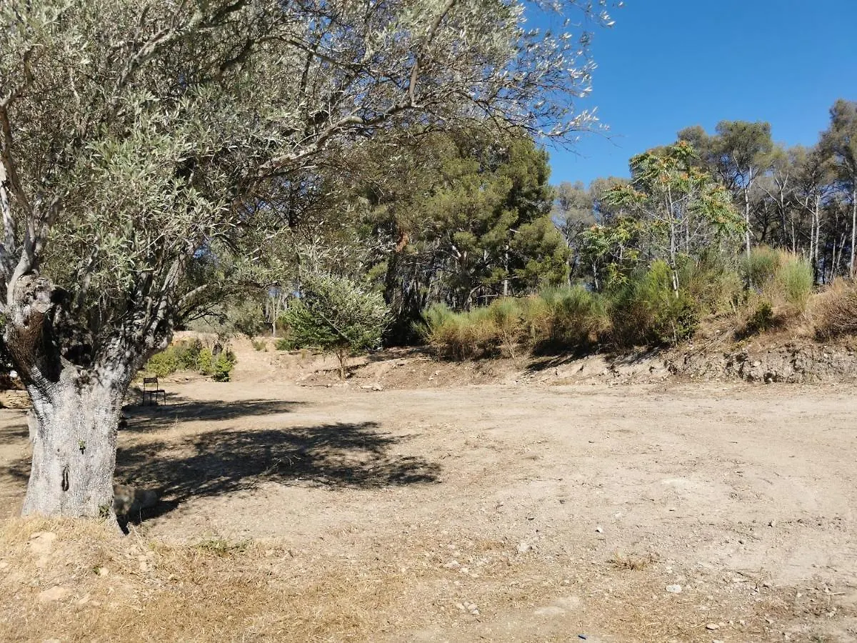 Adorable Tente Avec Parking Gratuit Sur Place La Ciotat Campsite