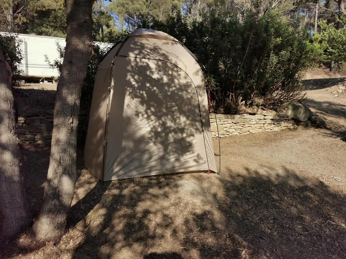 Adorable Tente Avec Parking Gratuit Sur Place La Ciotat Campsite