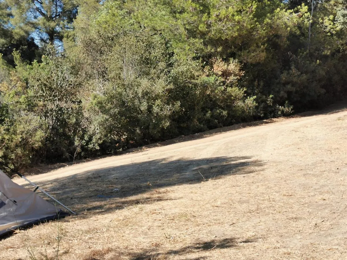 Adorable Tente Avec Parking Gratuit Sur Place La Ciotat Campsite